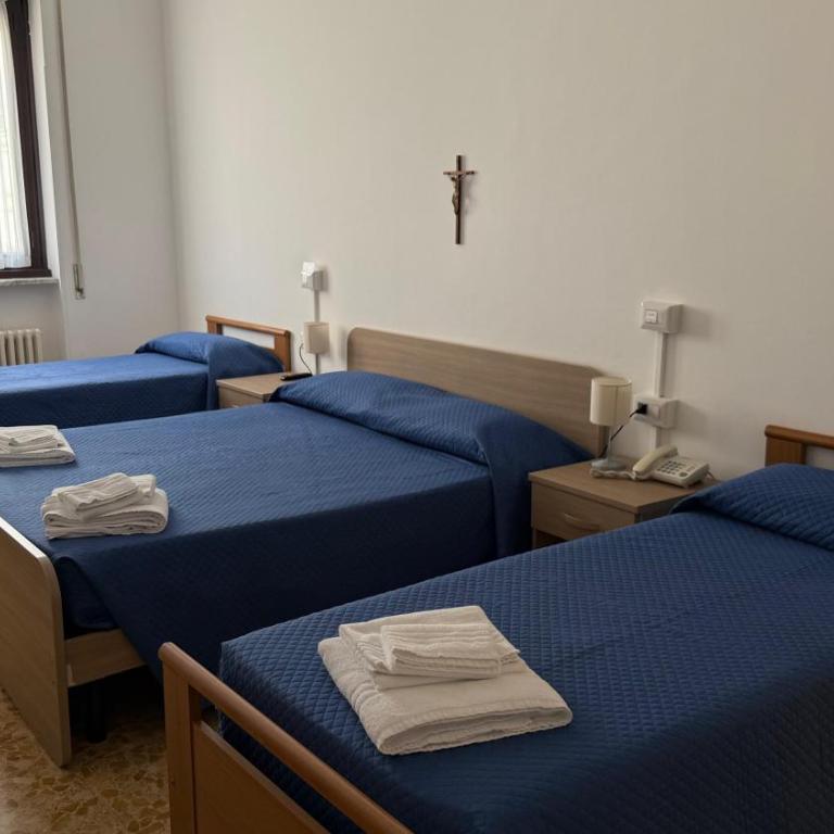 Casa Per Ferie Casa Cabrini - Chambre Quadruple avec Salle de Bains Privative - 2