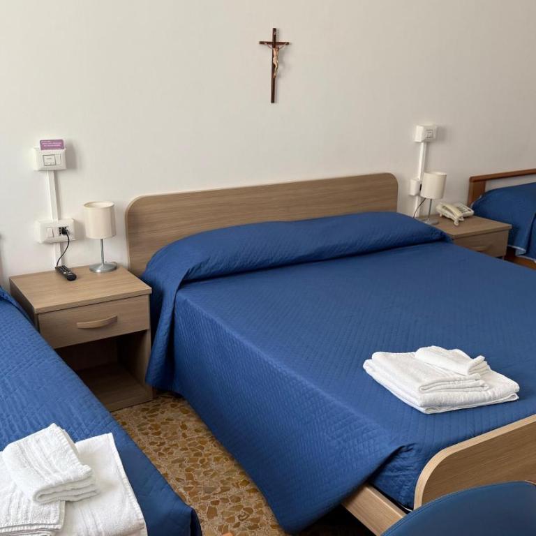 Casa Per Ferie Casa Cabrini - Chambre Quadruple avec Salle de Bains Privative - 1