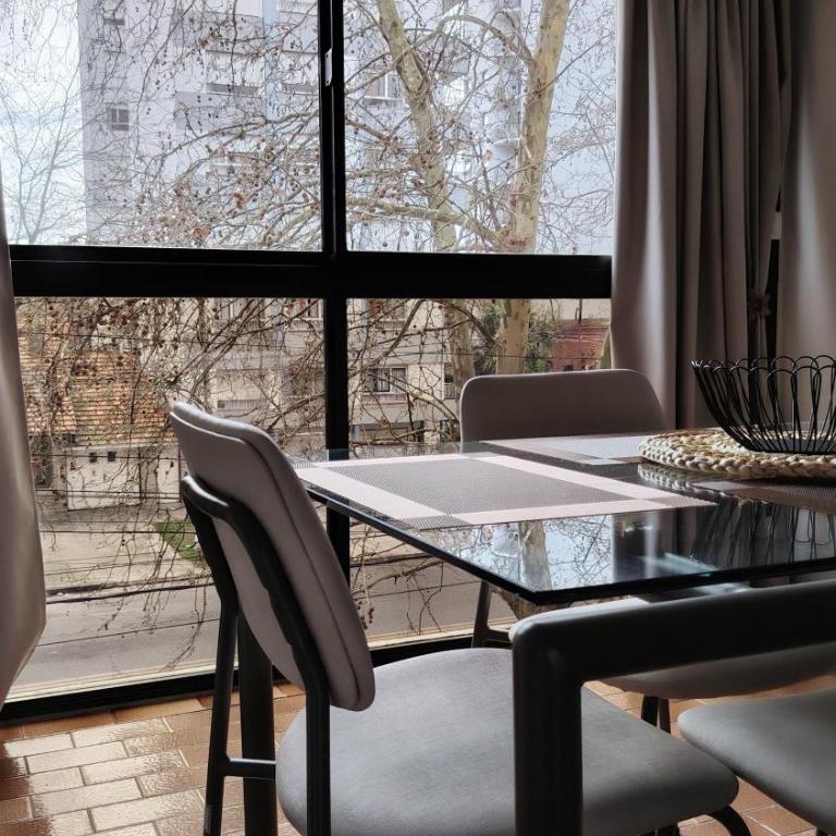 Dto Libertad, con cochera La Perla - One-Bedroom Apartment - 1