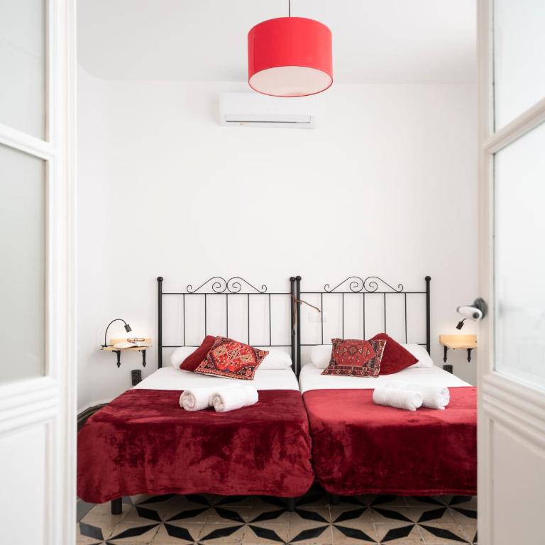 Andalusian Ruby - Light-Filled Apartment by the Cathedral - 2A - Two-Bedroom Apartment - 19