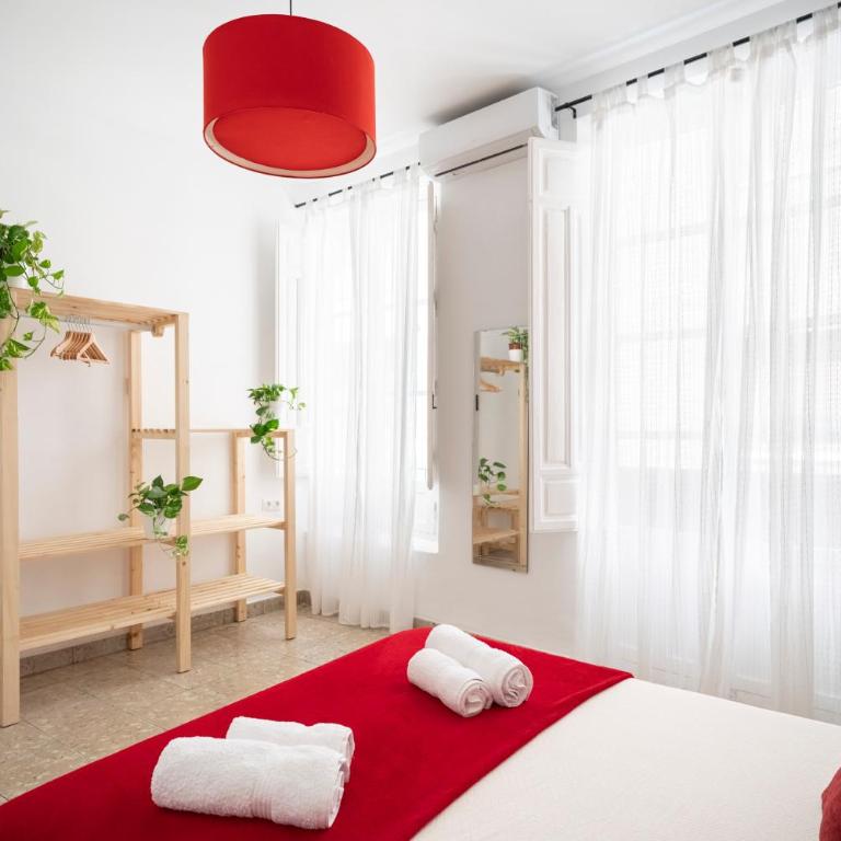 Andalusian Ruby - Light-Filled Apartment by the Cathedral - 2A - Two-Bedroom Apartment - 11