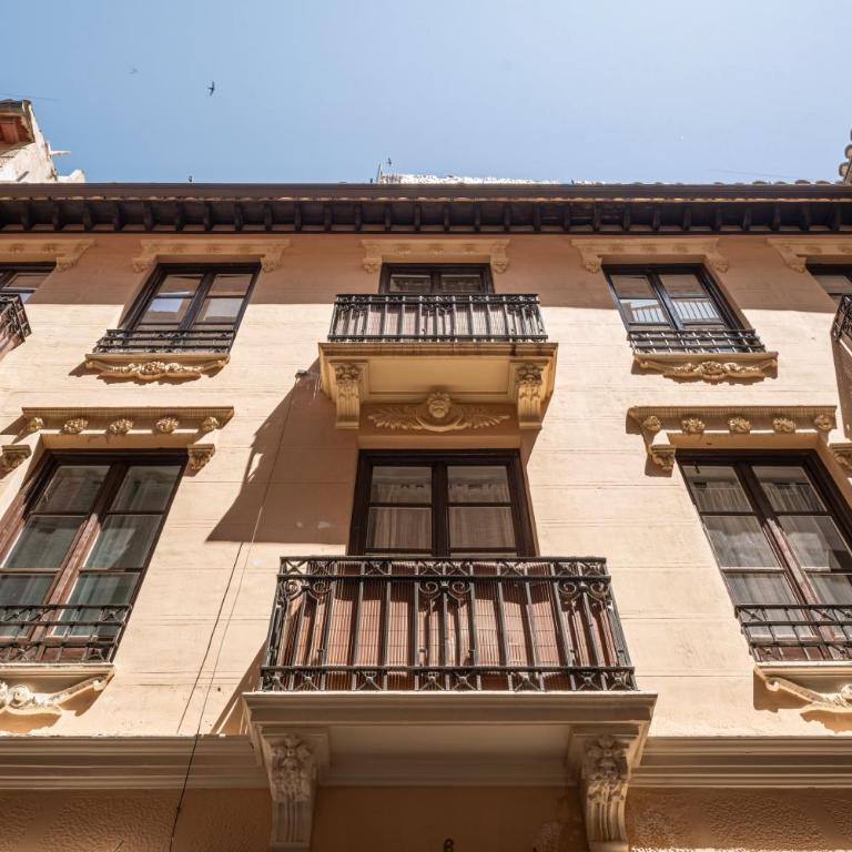 Andalusian Ruby - Light-Filled Apartment by the Cathedral - 2A - Two-Bedroom Apartment - 42