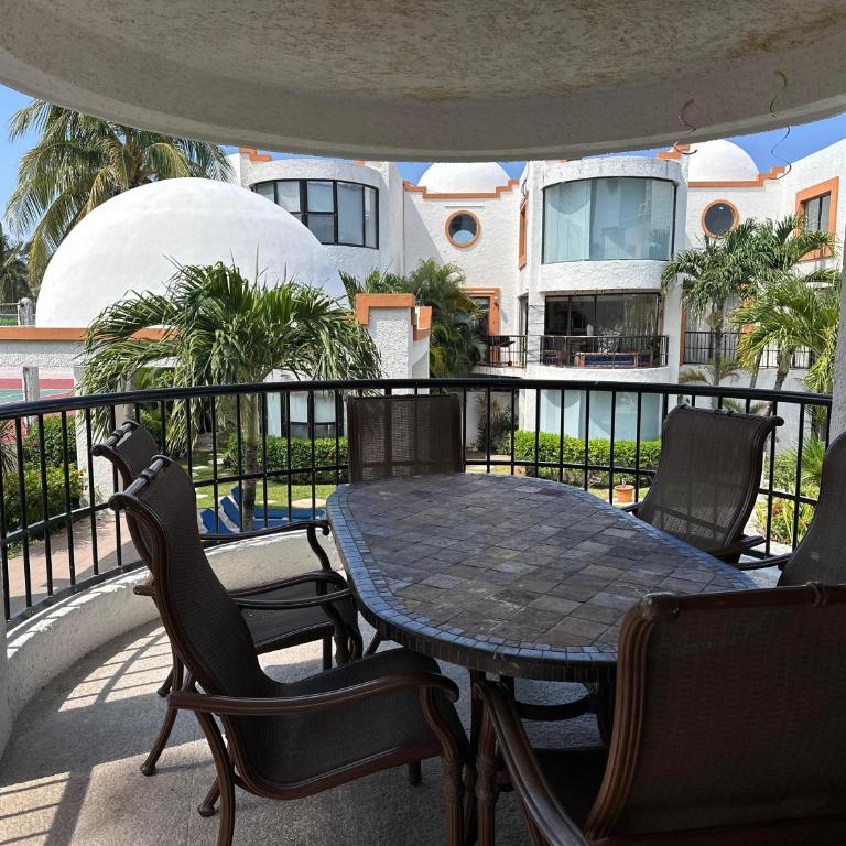 Casa 5 recámaras alado de la playa en zona hotelera - Casa de 5 dormitorios - 12