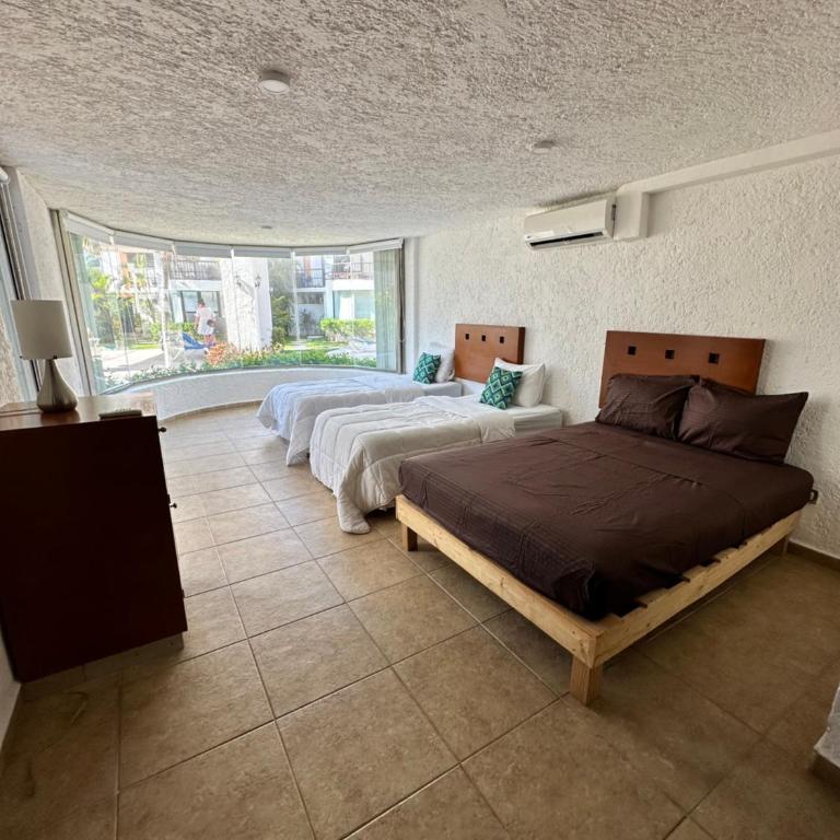 Casa 5 recámaras alado de la playa en zona hotelera - Casa de 5 dormitorios - 24