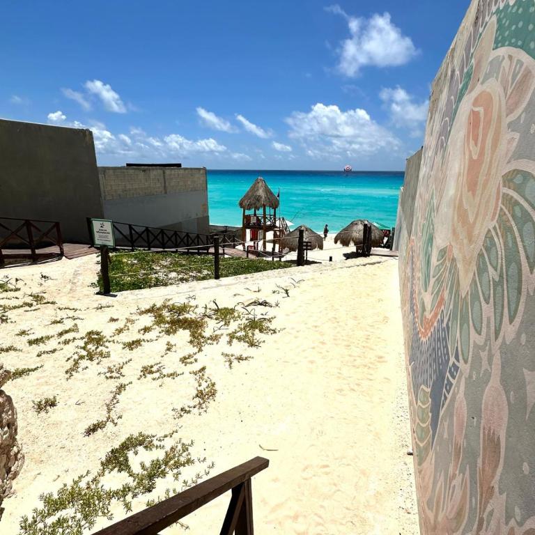 Casa 5 recámaras alado de la playa en zona hotelera - Casa de 5 dormitorios - 28