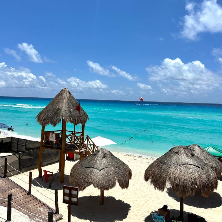 Casa 5 recámaras alado de la playa en zona hotelera - Casa de 5 dormitorios - 41