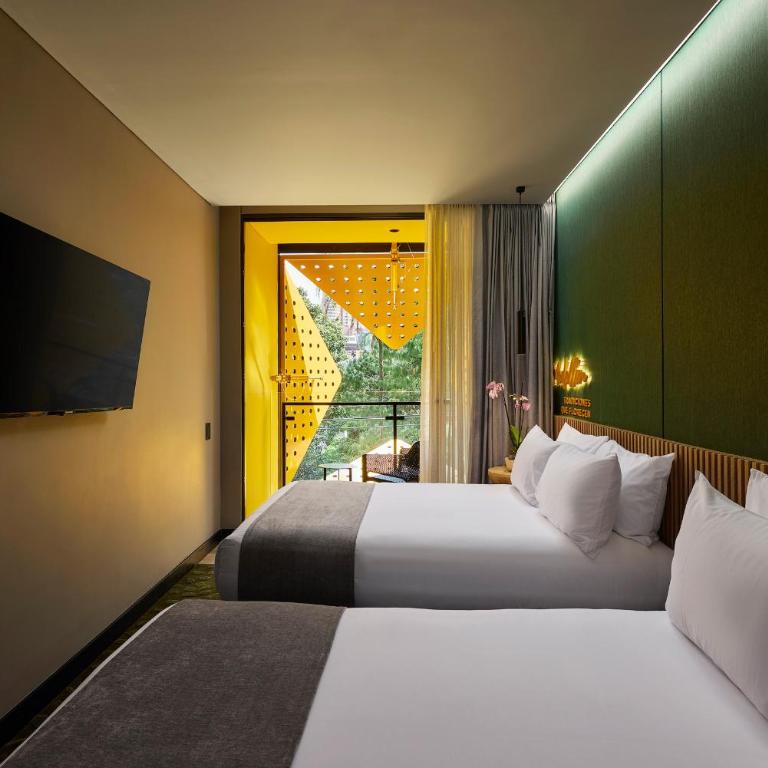 Calle Flora Hotel by Jalo - Standard Double Room with Two Double Beds - 4