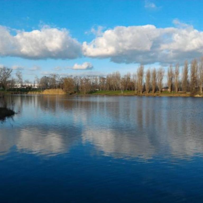 APPARTEMENT T3 EQUIPE IDEAL FAMILLE COMODITES LAC JEUX et TERRAINS A PROXIMITE - Two-Bedroom Apartment - 3