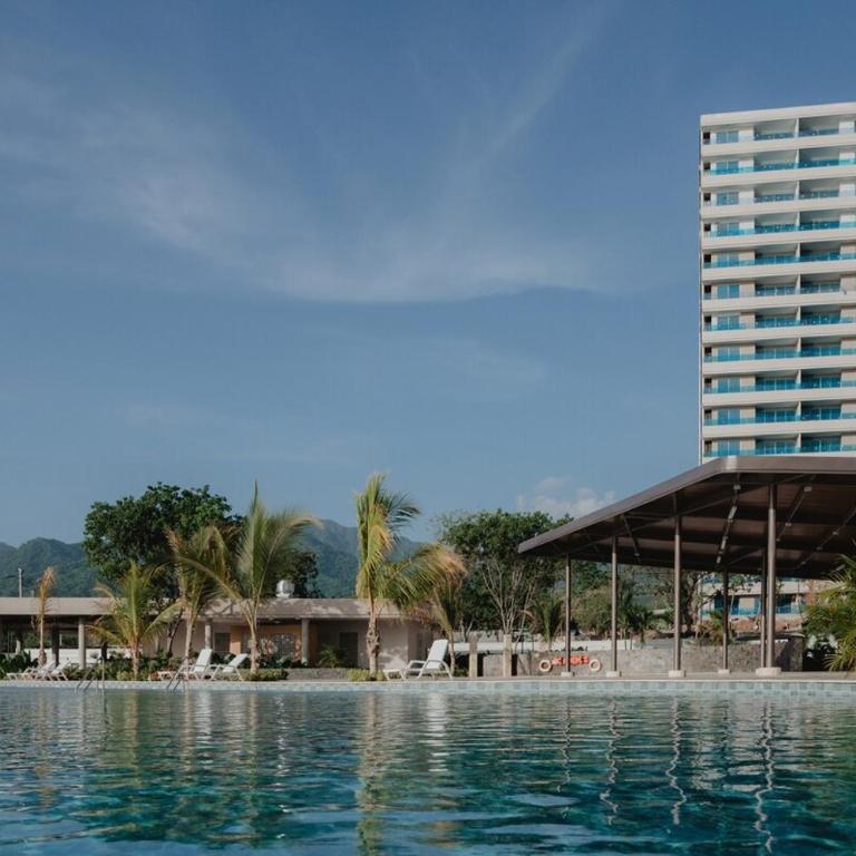 Coastal Comfort Retreat Beach stay Near Airport - One-Bedroom Apartment - 13