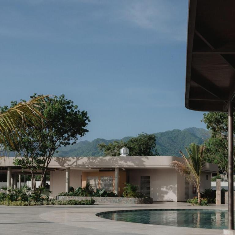 Coastal Comfort Retreat Beach stay Near Airport - One-Bedroom Apartment - 24