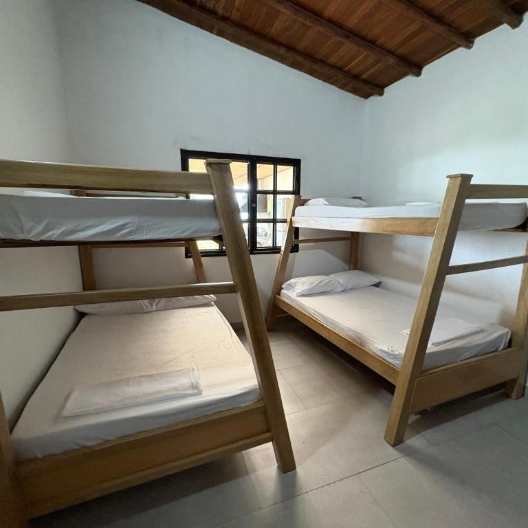 Finca, piscina y sin limite de sonido en Sopetran - Casa de 4 dormitorios - 4