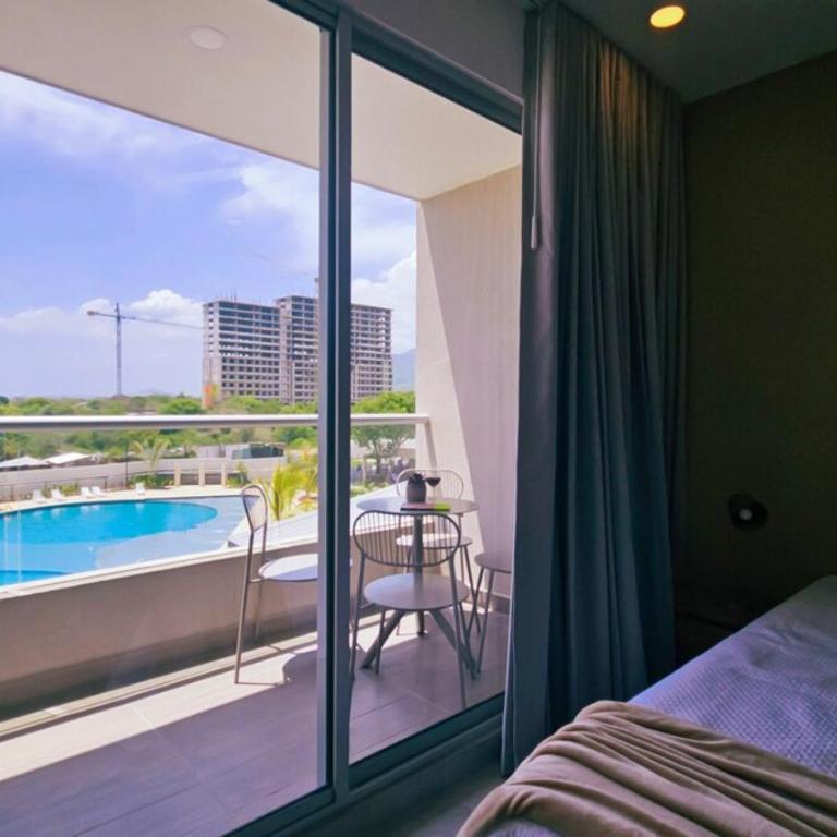 1BD Luxe Shore & Balcony Sunrise Next to the Beach - One-Bedroom Apartment - 11