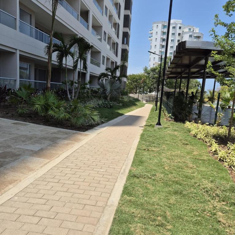 1BD Luxe Shore & Balcony Sunrise Next to the Beach - One-Bedroom Apartment - 46