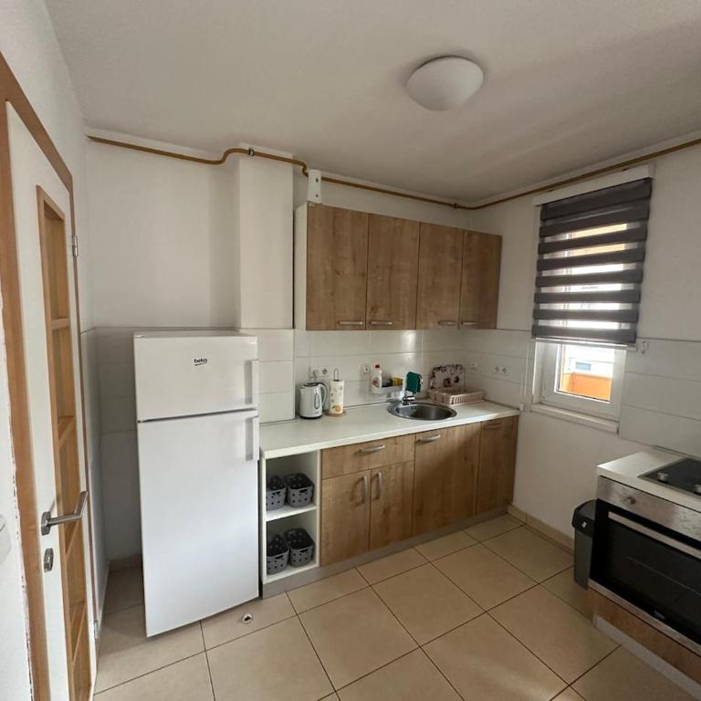 Modern apartment with Wi fi and balcony - One-Bedroom Apartment - 8