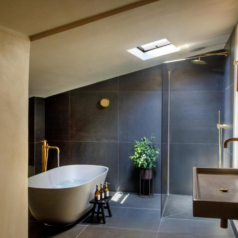 Daplace - Palazzo Serpe Suites near Colosseum - Deluxe Suite - 5
