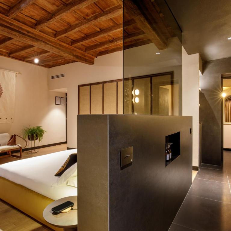 Daplace - Palazzo Serpe Suites near Colosseum - Superior Suite - 7