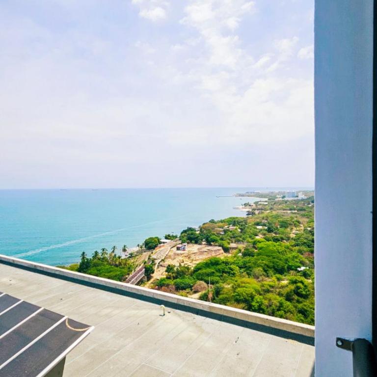 1BD Luxe Shore & Balcony Sunrise Next to the Beach - Apartamento de 1 dormitorio - 19