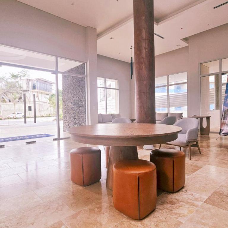 1BD Luxe Shore & Balcony Sunrise Next to the Beach - Apartamento de 1 dormitorio - 28