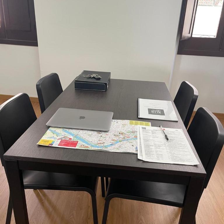 RT74 Calle Rodrigo de Triana con opción de parking - Apartamento de 2 dormitorios - 14