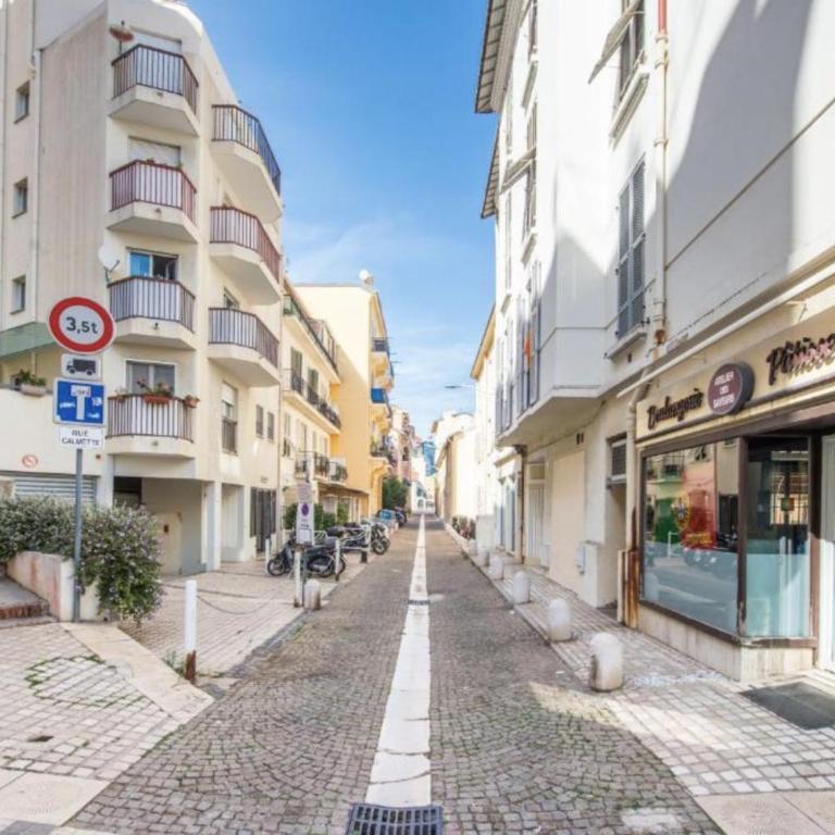 Modern 2-Room Apartment on Monaco Border - Premium Amenities and Elegant Design - One-Bedroom Apartment - 14