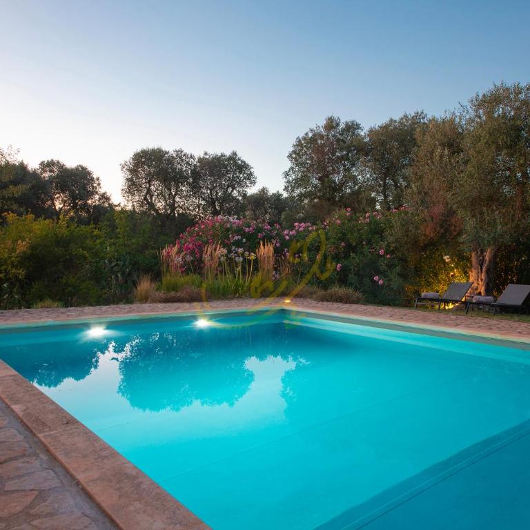TD Trulli Fico dIndia w Pool Immersed in Nature - Casa con 4 camere da letto - 5