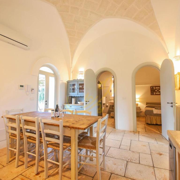 TD Trulli Fico dIndia w Pool Immersed in Nature - Casa con 4 camere da letto - 9