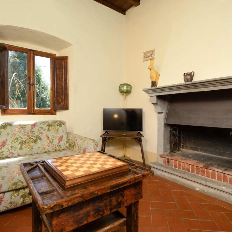 Charming Tuscan Tower with Private Pool - Vacation Home - 11