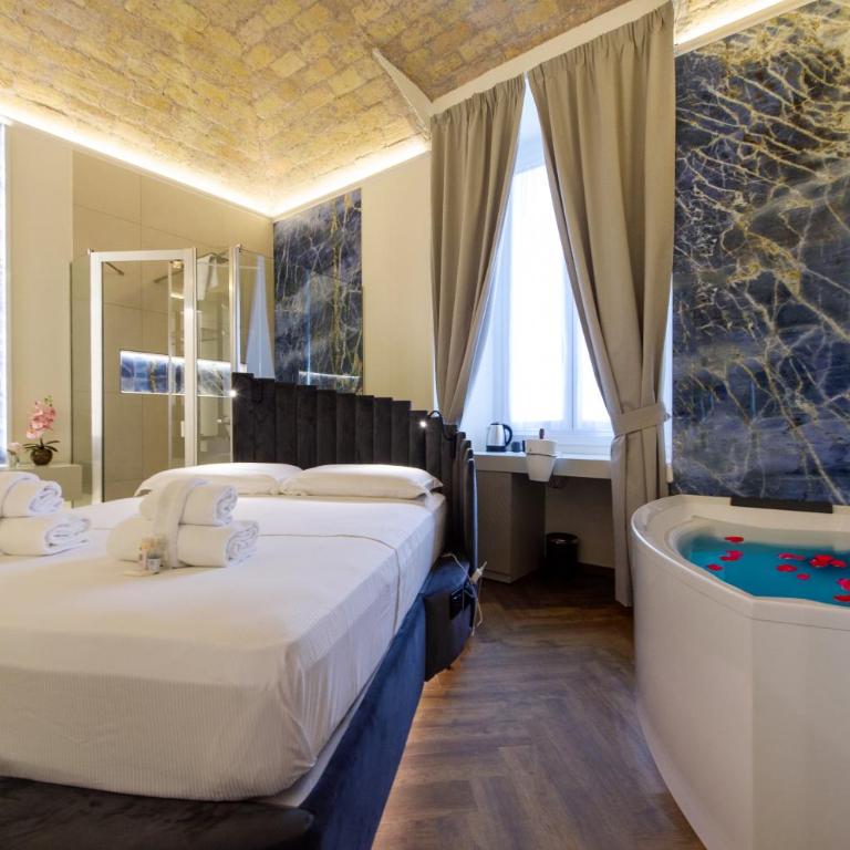 Antinous Suites - Suite con Vasca Idromassaggio - 1