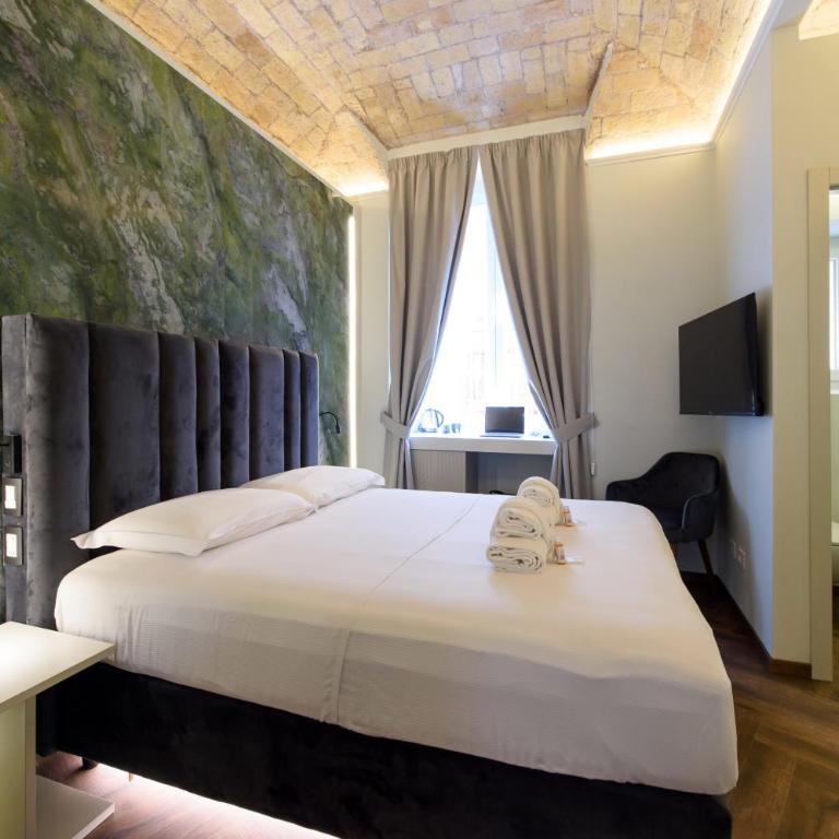 Antinous Suites - Camera Deluxe Matrimoniale/Doppia con Letti Singoli - 13