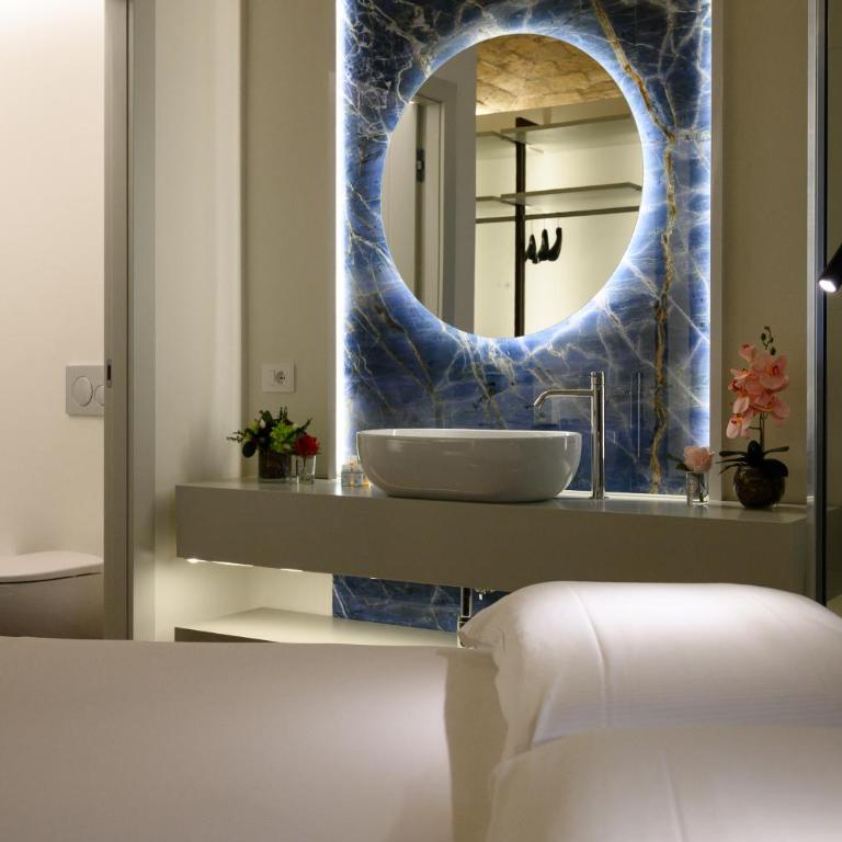 Antinous Suites - Suite con Vasca Idromassaggio - 4