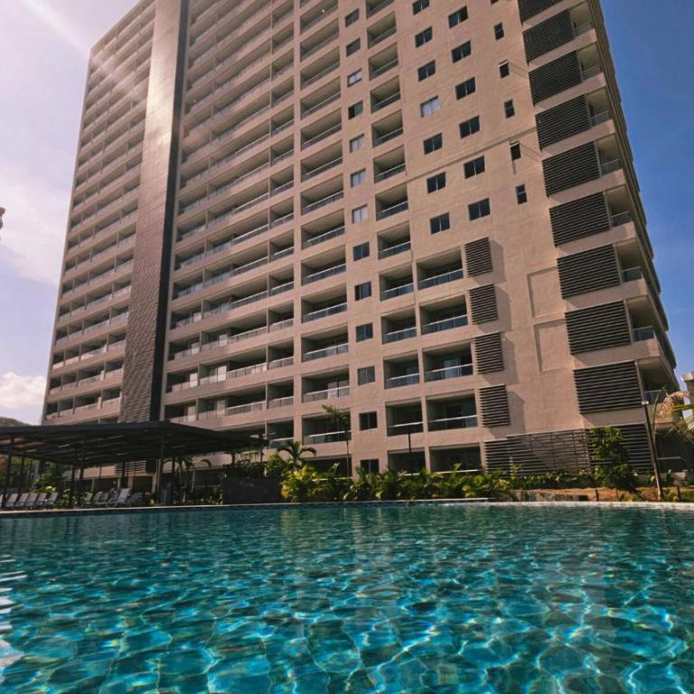 Luxe Shore & Balcony Sunrise 1108 - One-Bedroom Apartment - 31