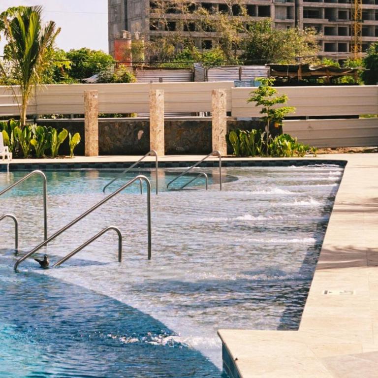 Luxe Shore & Balcony Sunrise 1108 - One-Bedroom Apartment - 39