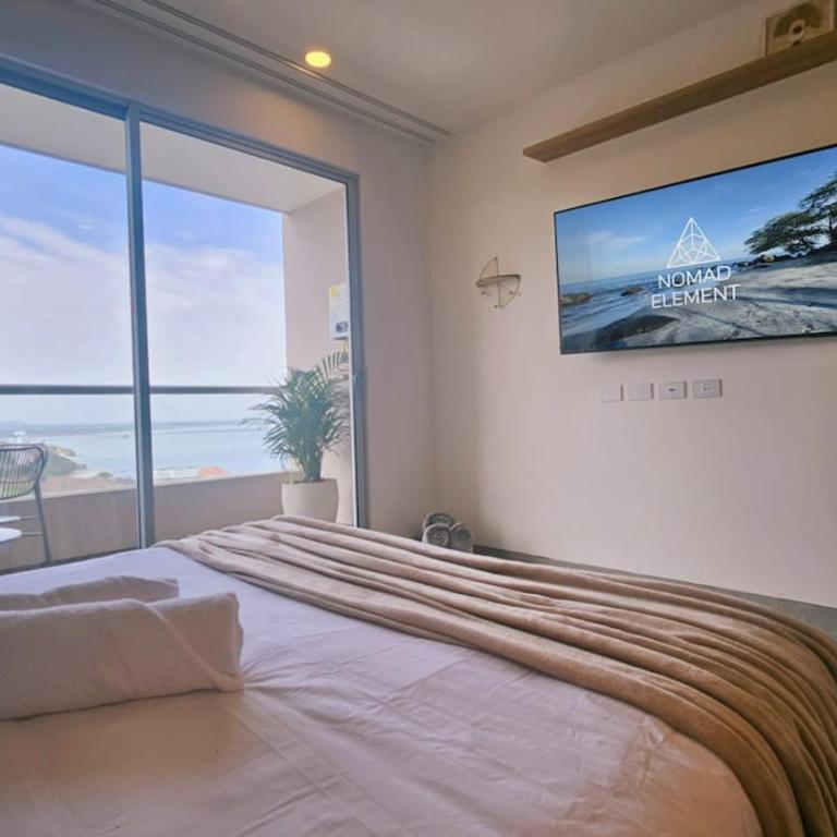 Caribbean Retreat Direct Beach Access - One-Bedroom Apartment - 1