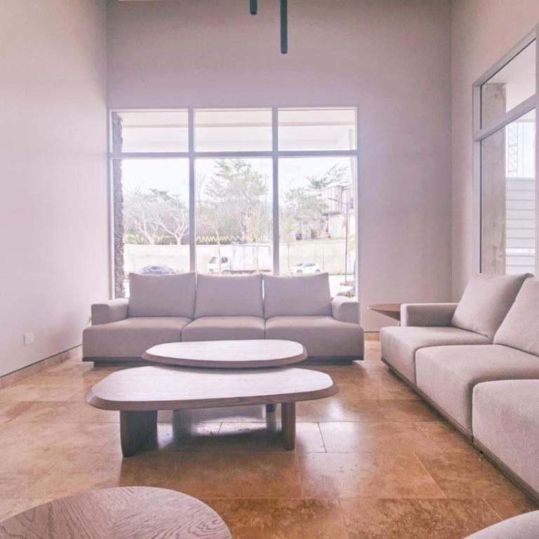Caribbean Retreat Direct Beach Access - One-Bedroom Apartment - 2
