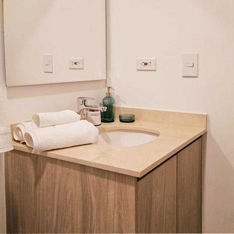 Caribbean Retreat Direct Beach Access - One-Bedroom Apartment - 3