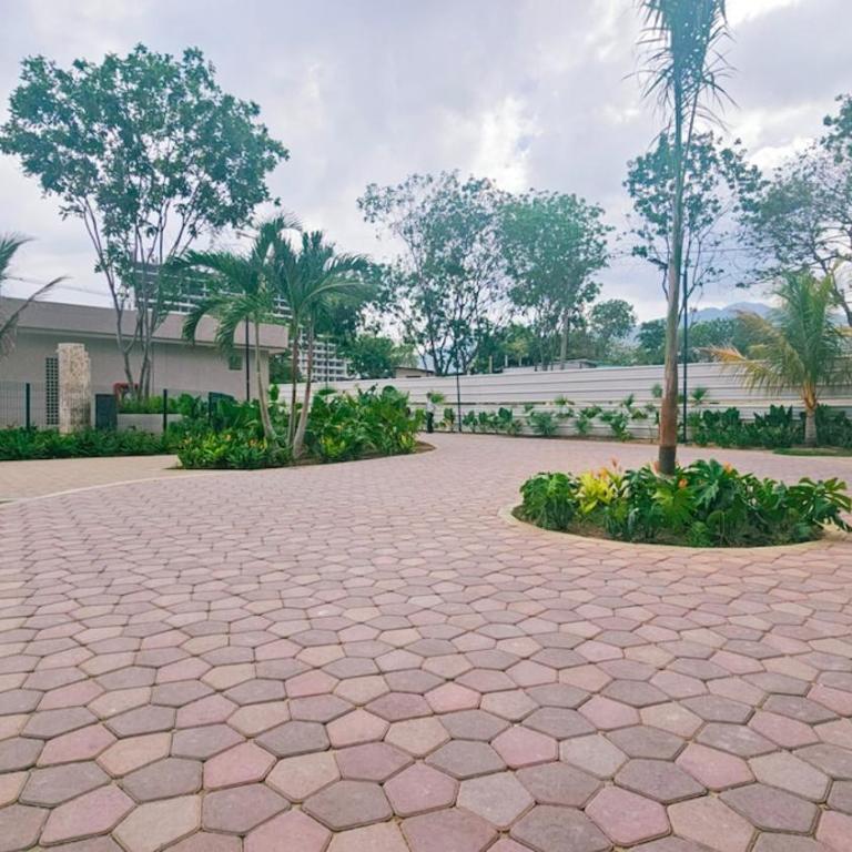 Caribbean Retreat Direct Beach Access - One-Bedroom Apartment - 8