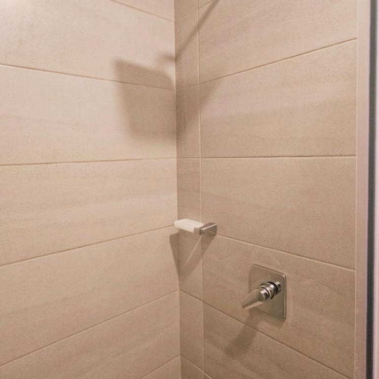 Caribbean Retreat Direct Beach Access - One-Bedroom Apartment - 18