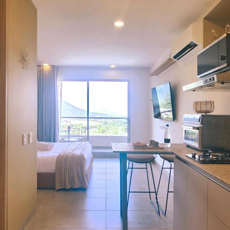 Caribbean Retreat Direct Beach Access - One-Bedroom Apartment - 24