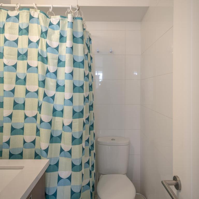 Park & ShopChic 2BR sleeps 6 Las Condes - Apartment - 14