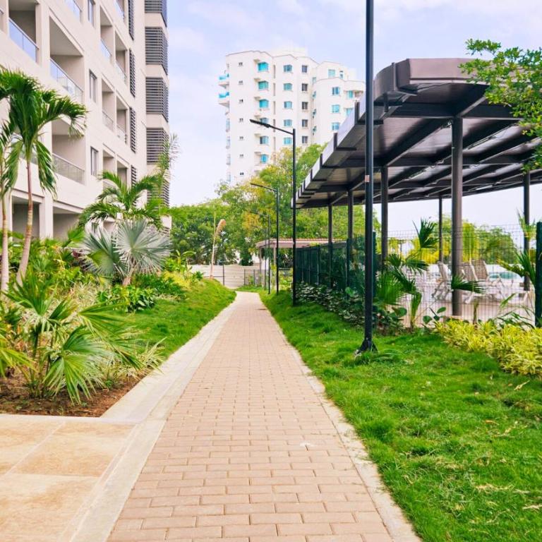 Seaside Retreat Beach Entrance 20th Floor - One-Bedroom Apartment - 5