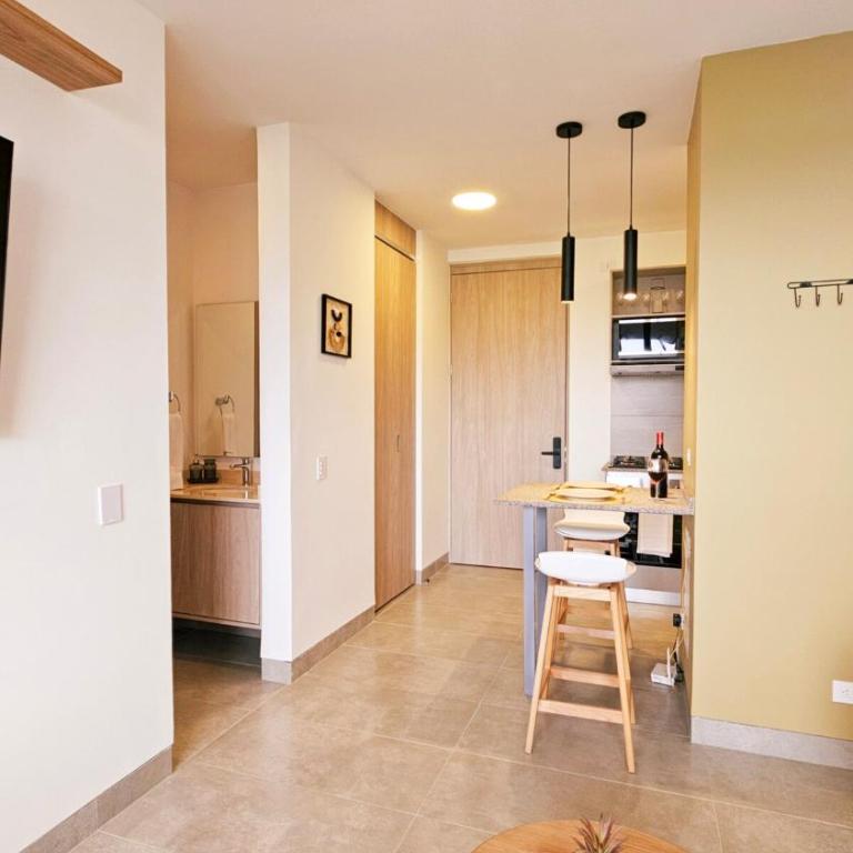 Seaside Retreat Beach Entrance 20th Floor - One-Bedroom Apartment - 11