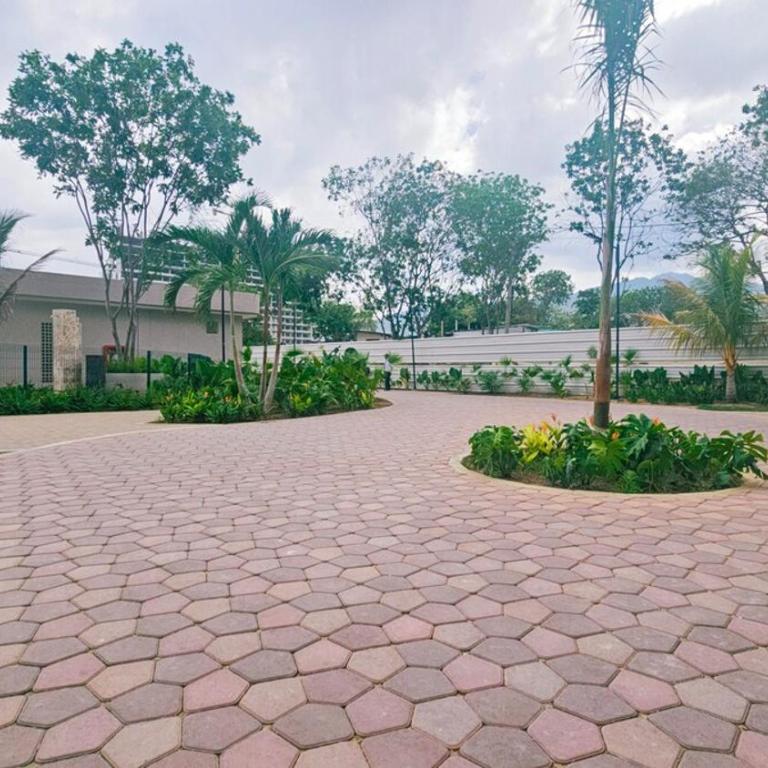 Seaside Retreat Beach Entrance 20th Floor - One-Bedroom Apartment - 13