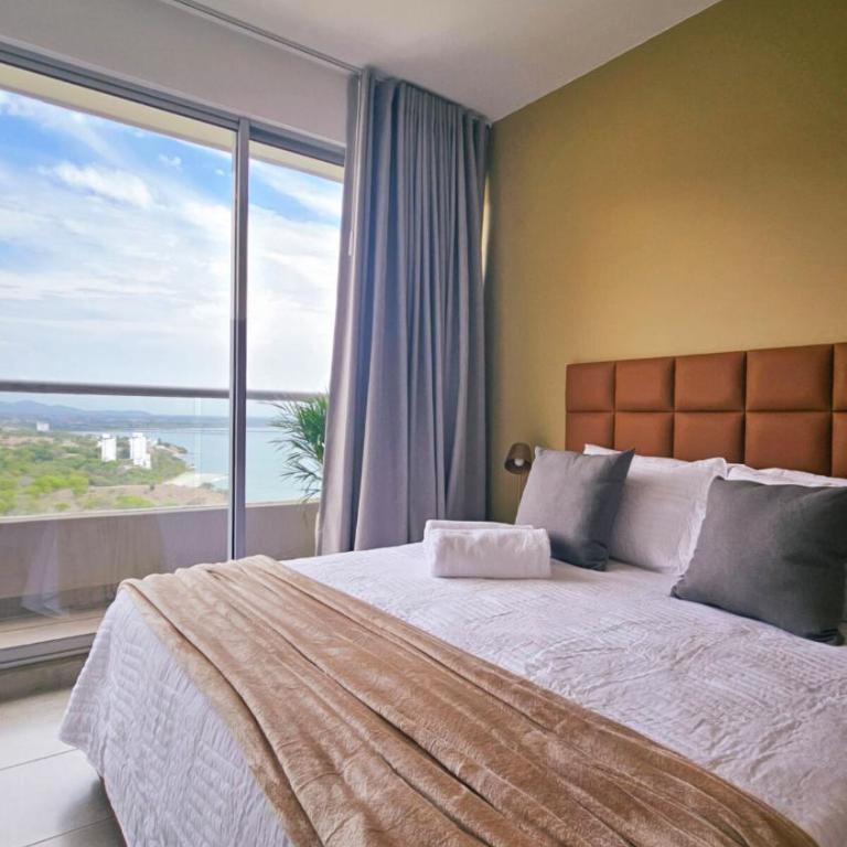 Seaside Retreat Beach Entrance 20th Floor - One-Bedroom Apartment - 29