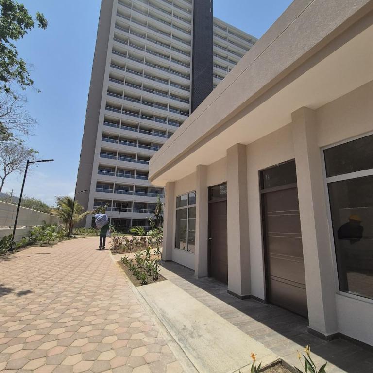 Seaside Retreat Beach Entrance 20th Floor - One-Bedroom Apartment - 59