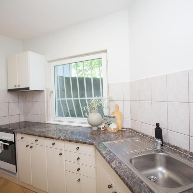 Lumiere Garden Apartment - Two-Bedroom Apartment with Garden View - 4