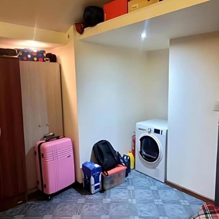 Hermoso Departamento a 5 Minutos del Centro de 3 Dormitorios, 1 Baño, Cochera Cubierta - Apartamento de 2 dormitorios - 5