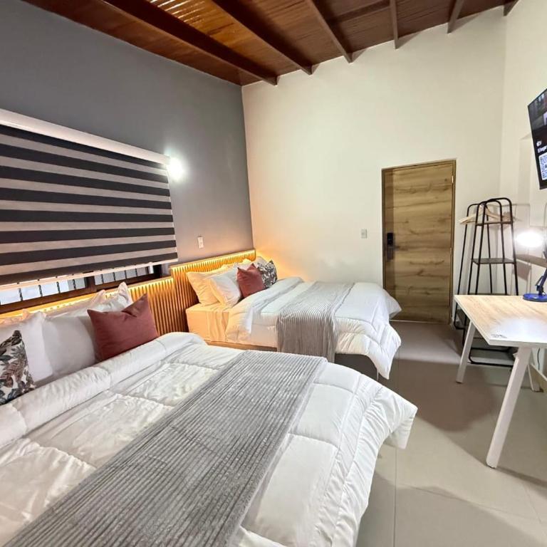 Laureles Boutique Stay - Twin Room with Private Bathroom - 4