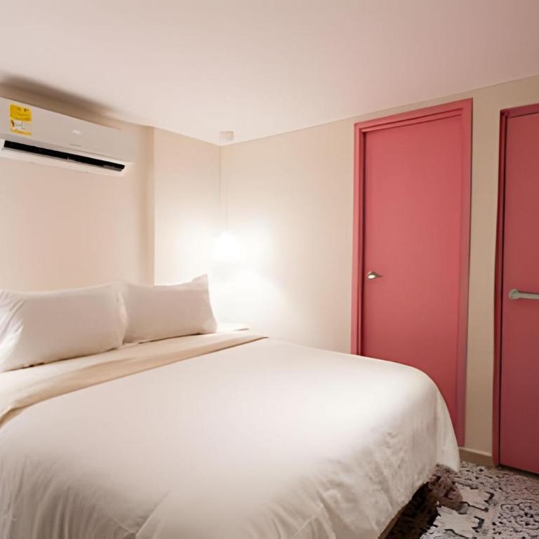 Marmulata Rooms - Single Room with Park View - 12