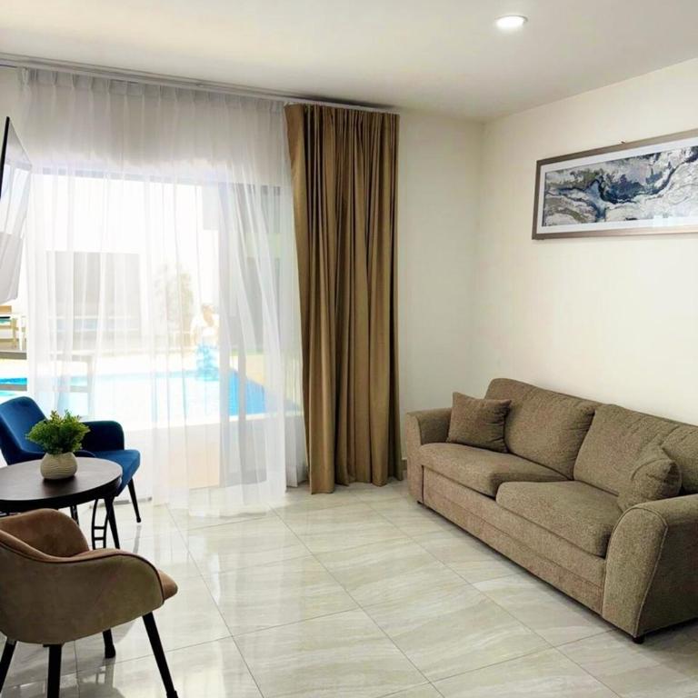 Marina Cerritos - Azul del Mar - 5 Albercas - Two-Bedroom Apartment - 1