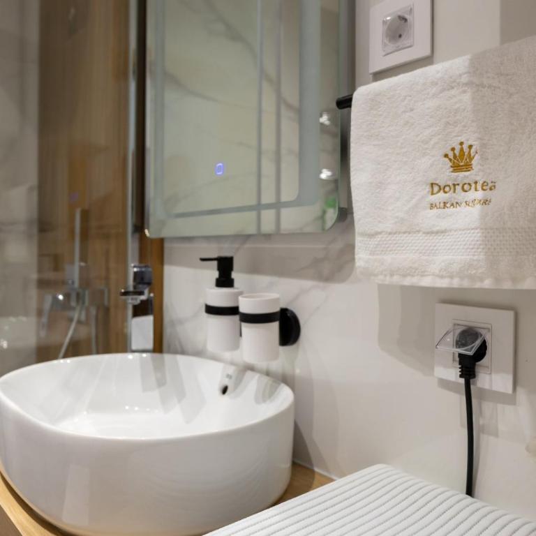 Balkan Square Gold Dorotea-centar - Two-Bedroom Apartment - 88
